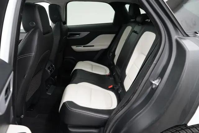 2017 Jaguar F-PACE 35t R-Sport