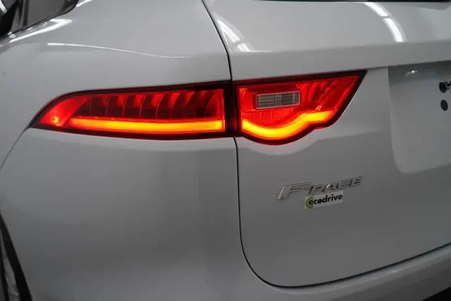 2017 Jaguar F-PACE 35t R-Sport