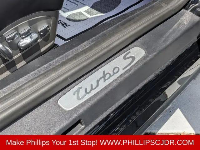 2017 Porsche 911 Turbo S