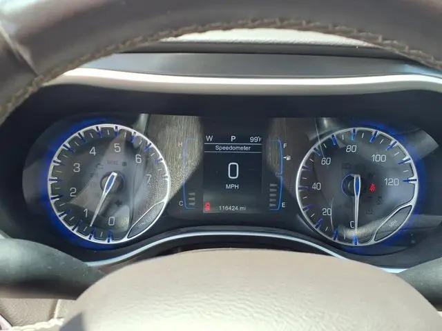 2017 Chrysler Pacifica Touring-L