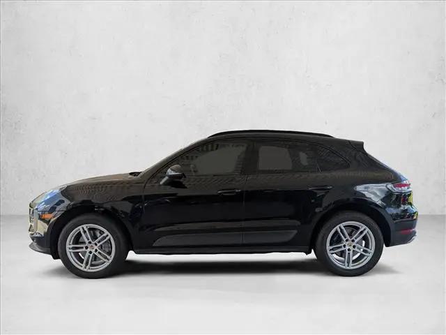 2021 Porsche Macan Macan