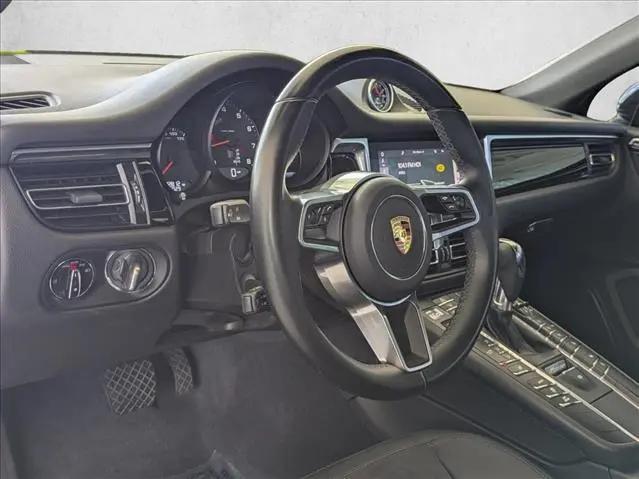 2021 Porsche Macan Macan