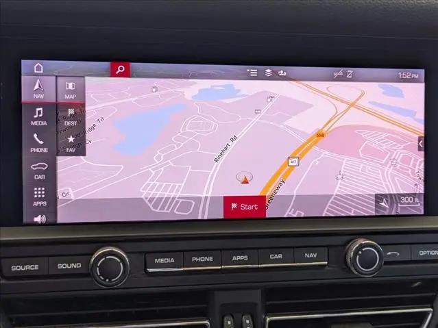 2021 Porsche Macan Macan
