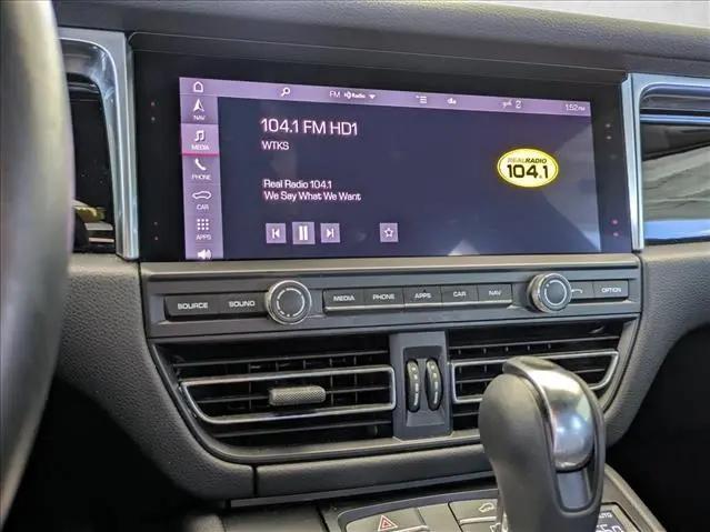 2021 Porsche Macan Macan