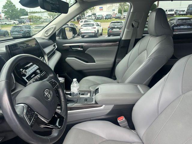 2021 Toyota Highlander Hybrid Limited 2021 Toyota Highlander Hybrid Limited