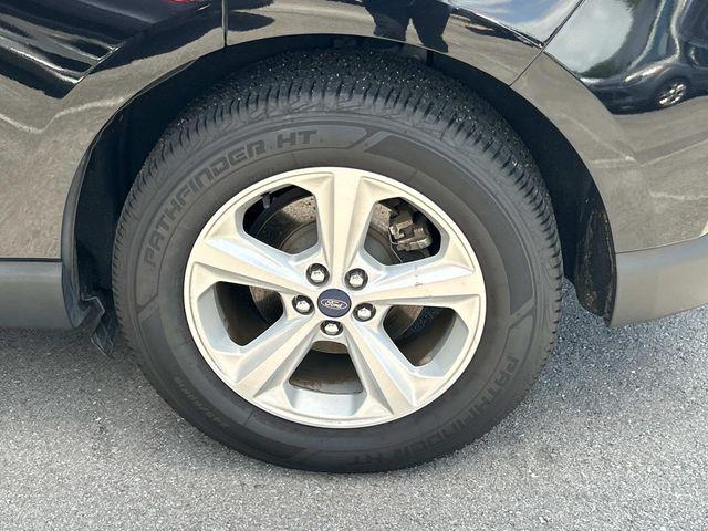 2021 Ford Edge SE