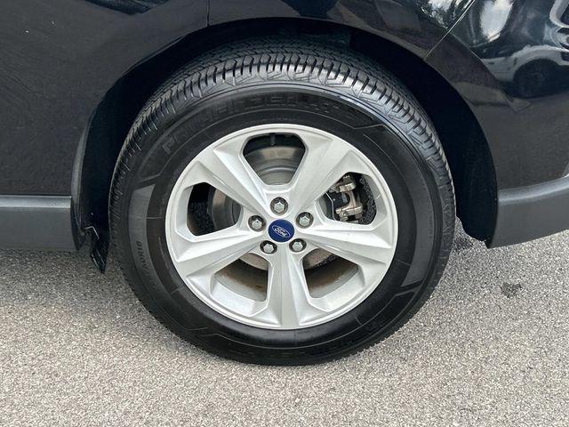 2021 Ford Edge SE
