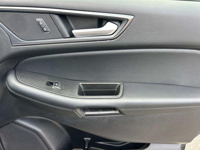 2021 Ford Edge SE