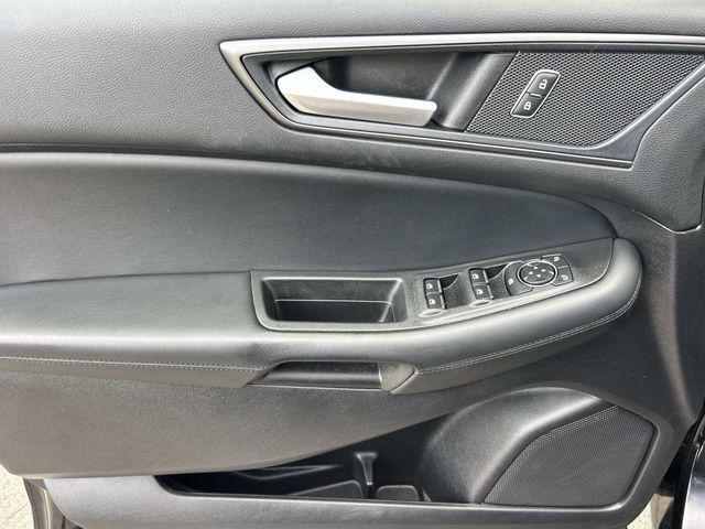 2021 Ford Edge SE