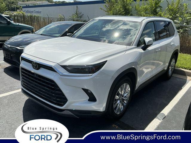 2024 Toyota Grand Highlander Platinum for sale in Blue Springs, MO