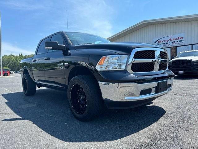 2019 RAM 1500 Classic SLT Crew Cab 4x4 57 Box 2019 RAM 1500 Classic SLT Crew Cab 4x4 57 Box