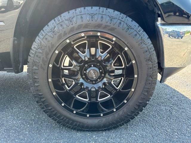2019 RAM 1500 Classic SLT Crew Cab 4x4 57 Box 2019 RAM 1500 Classic SLT Crew Cab 4x4 57 Box