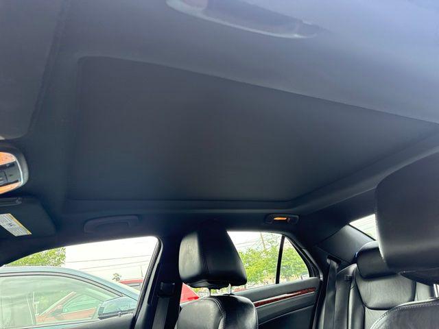2014 Chrysler 300 Base