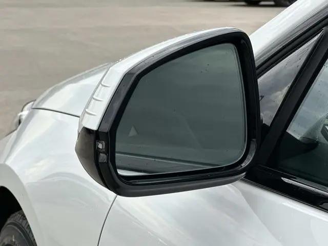 2025 BMW Coupe xDrive