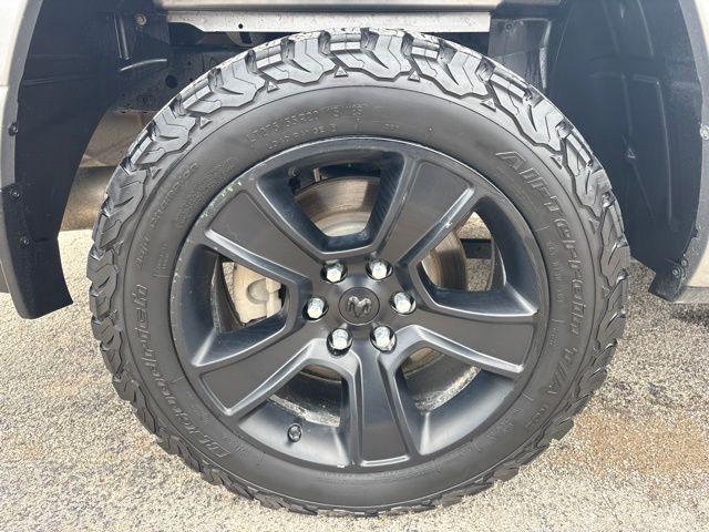 2021 Ram 1500 Lone Star Crew Cab 4x4 5'7" Box