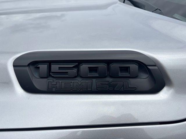 2021 Ram 1500 Lone Star Crew Cab 4x4 5'7" Box