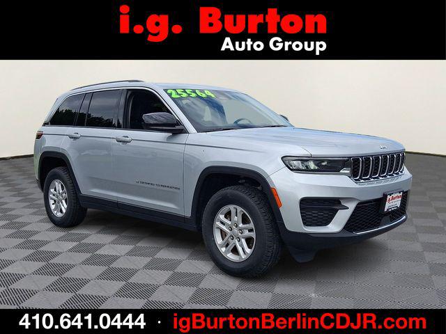2023 Jeep Grand Cherokee Laredo 4x2 2023 Jeep Grand Cherokee Laredo 4x2