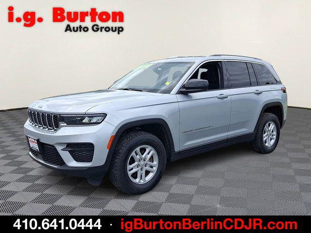 2023 Jeep Grand Cherokee Laredo 4x2 2023 Jeep Grand Cherokee Laredo 4x2