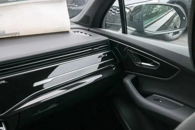 2026 Audi Q7 Premium 45 TFSI quattro tiptronic