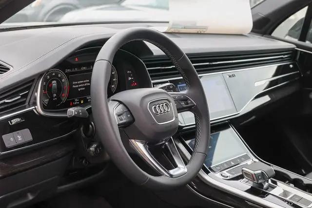 2026 Audi Q7 Premium 45 TFSI quattro tiptronic
