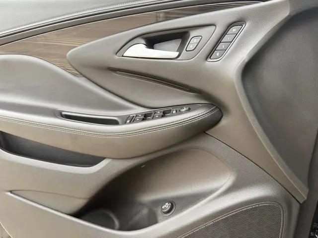 2020 Buick Envision FWD Essence