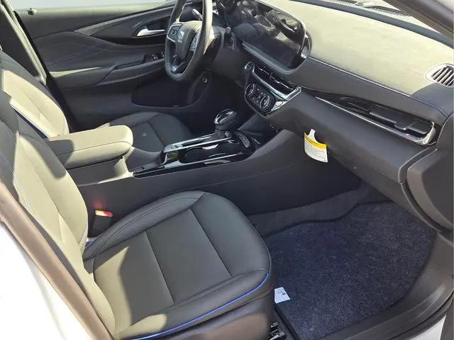 2026 Buick NV Sport Touring FWD