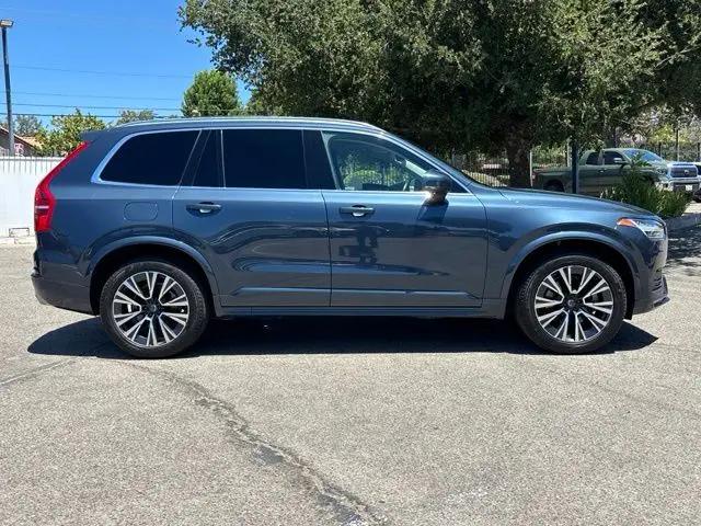 2021 Volvo XC90 T5 Momentum 7 Passenger