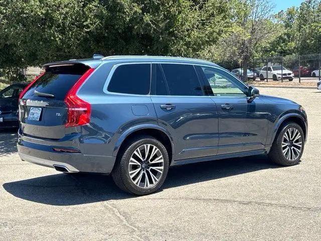 2021 Volvo XC90 T5 Momentum 7 Passenger