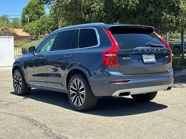 2021 Volvo XC90 T5 Momentum 7 Passenger