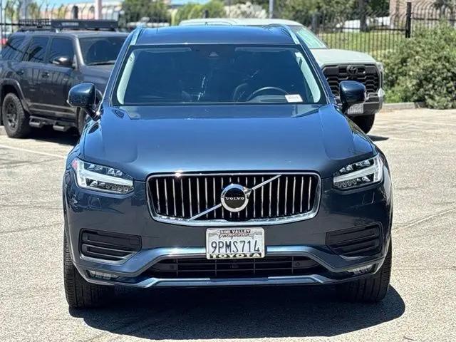 2021 Volvo XC90 T5 Momentum 7 Passenger