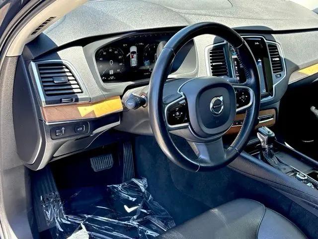 2021 Volvo XC90 T5 Momentum 7 Passenger