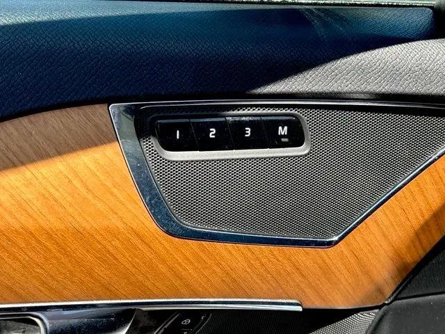 2021 Volvo XC90 T5 Momentum 7 Passenger