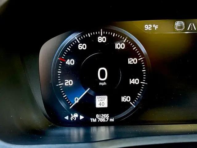 2021 Volvo XC90 T5 Momentum 7 Passenger