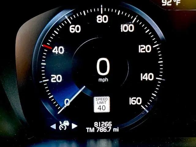 2021 Volvo XC90 T5 Momentum 7 Passenger