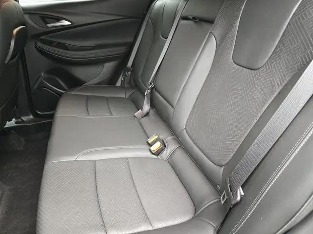 2023 Buick Encore GX Essence FWD