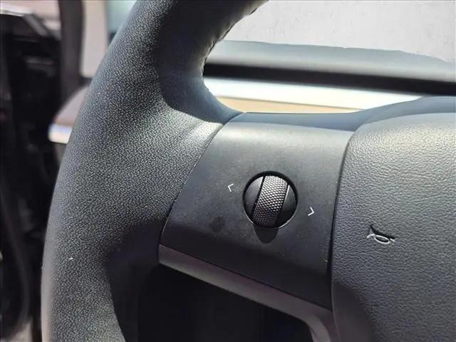 2021 Tesla Model 3 Standard Range Plus Rear-Wheel Drive