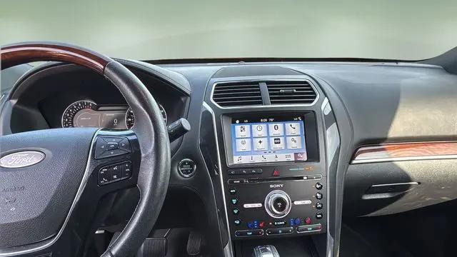 2018 Ford Explorer Platinum