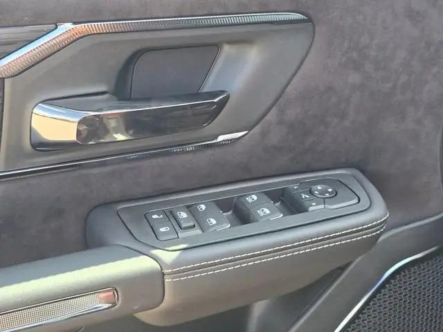 2026 Ram 1500 RHO Crew Cab 4x4 57 Box
