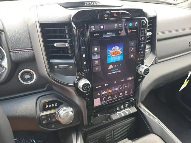 2026 Ram 1500 Laramie Crew Cab 4x4 5'7" Box