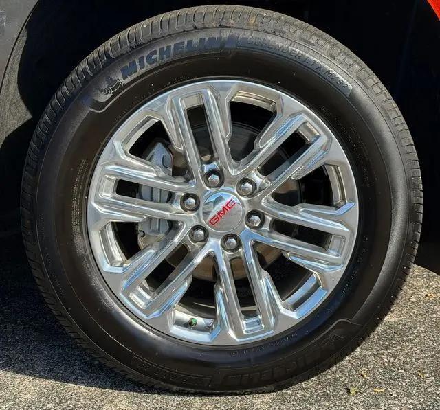 2021 GMC Yukon 2WD SLT