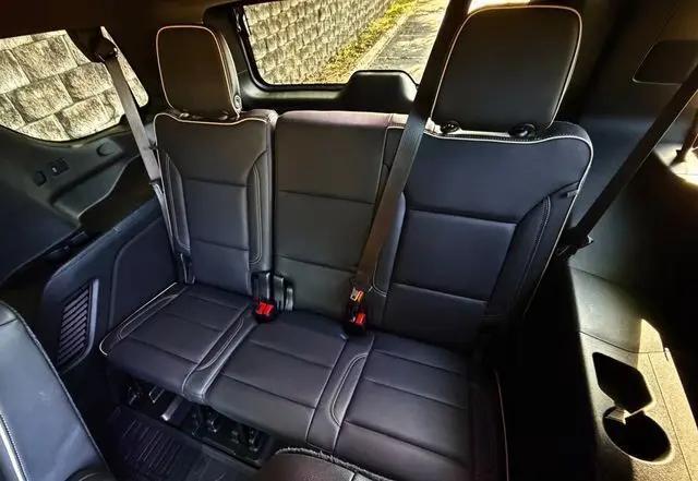2021 GMC Yukon 2WD SLT