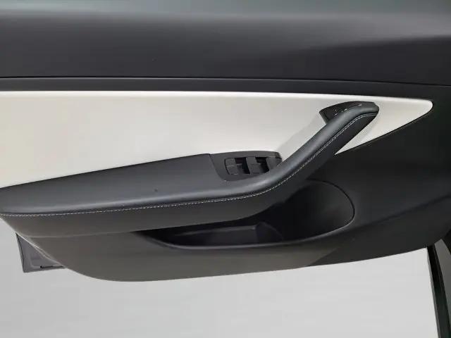 2020 Tesla Model 3 Standard Range Plus Rear-Wheel Drive