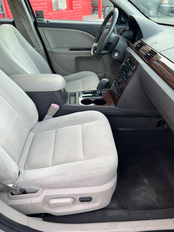 2008 Ford Taurus SEL