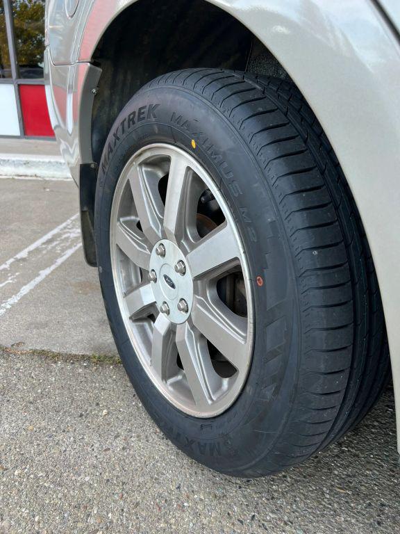 2008 Ford Taurus SEL