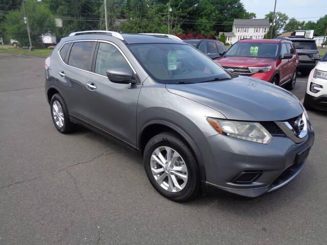 2016 Nissan Rogue SV for sale in East Windsor, CT