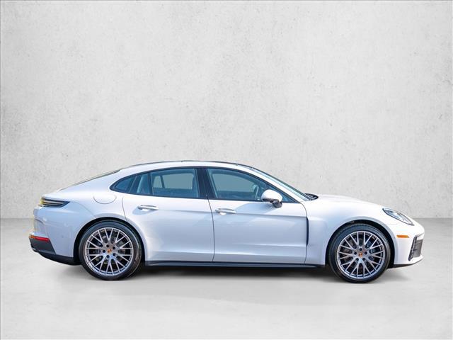 2026 Porsche Panamera 4