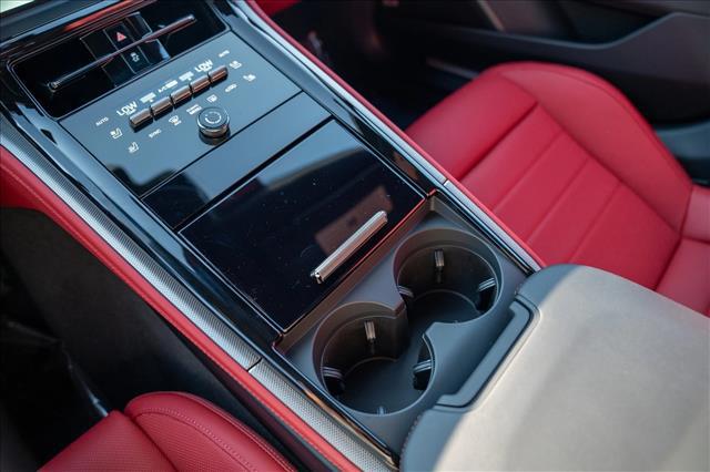 2026 Porsche Panamera 4