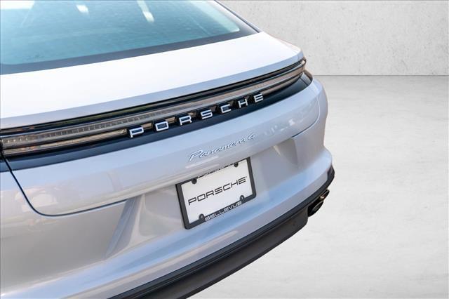 2026 Porsche Panamera 4
