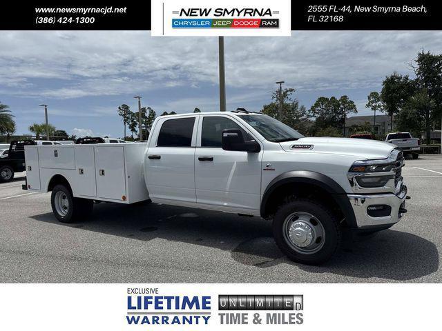 2026 RAM 5500 Chassis RAM 5500 TRADESMAN CHASSIS CREW CAB 4X4 84 CA