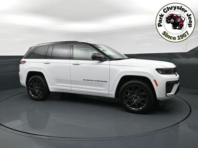 2026 Jeep Grand Cherokee GRAND CHEROKEE SUMMIT 4X4